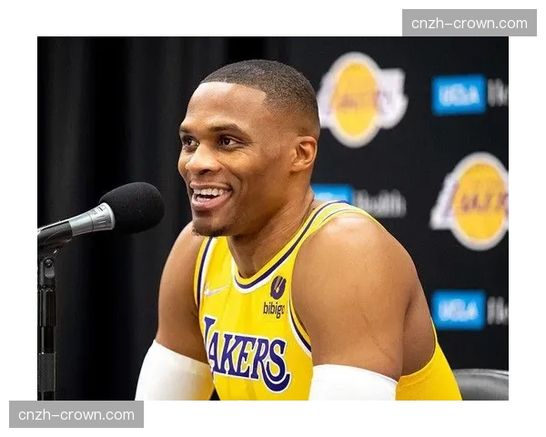 哈克莱斯命中率32.9%三分24.4% 爵士锋线进攻效率跌至谷底